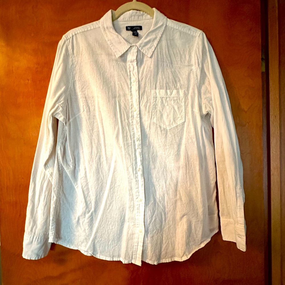 GAP Women’s White Button Down Shirt, Size L